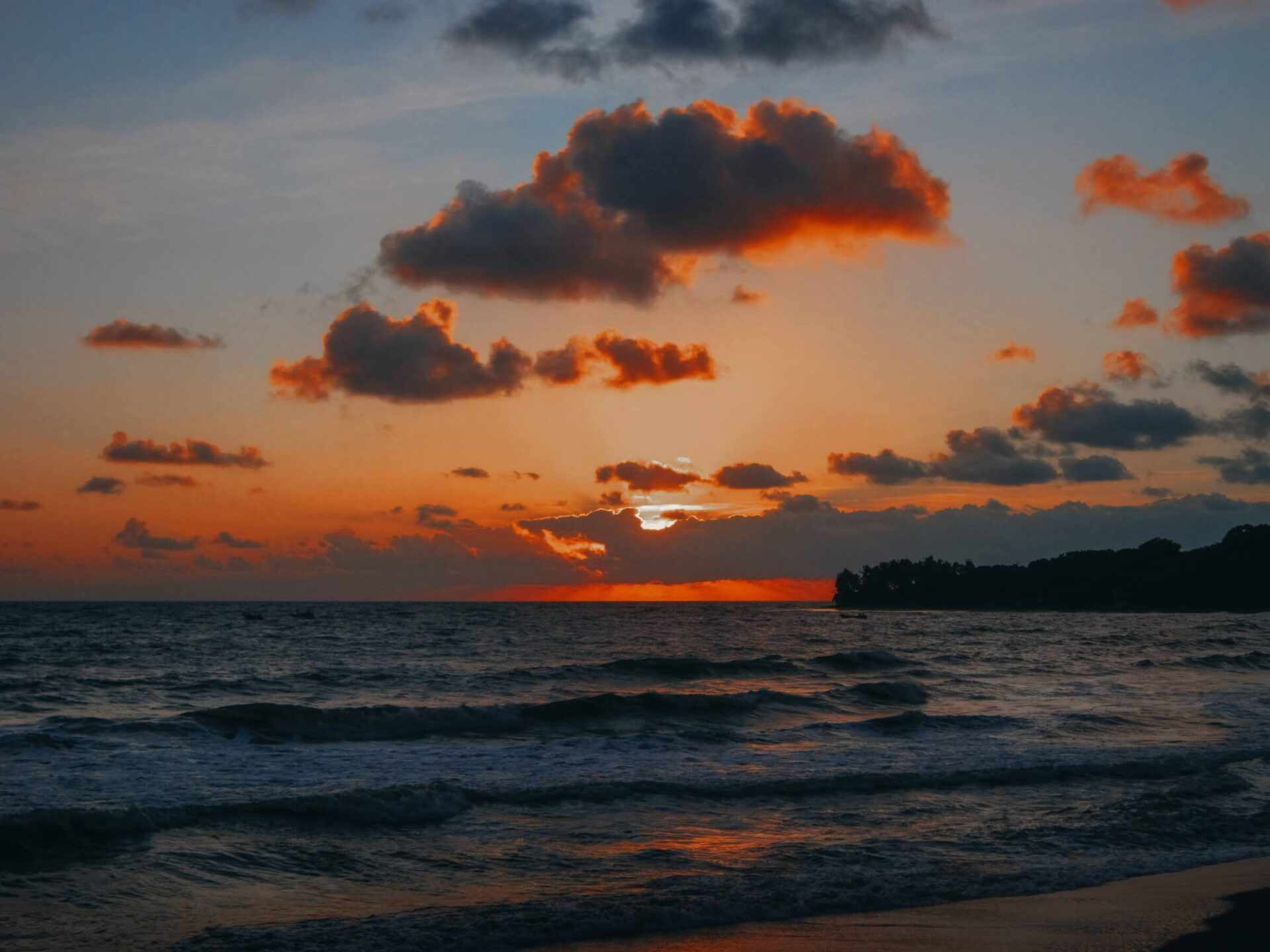 arugam-bay-beach-sri-lanka