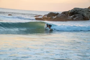 whiskey point surf at arugambay in sri lanka