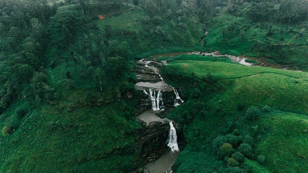 Beautiful waterfalls in Sri Lanka that will take a breath away