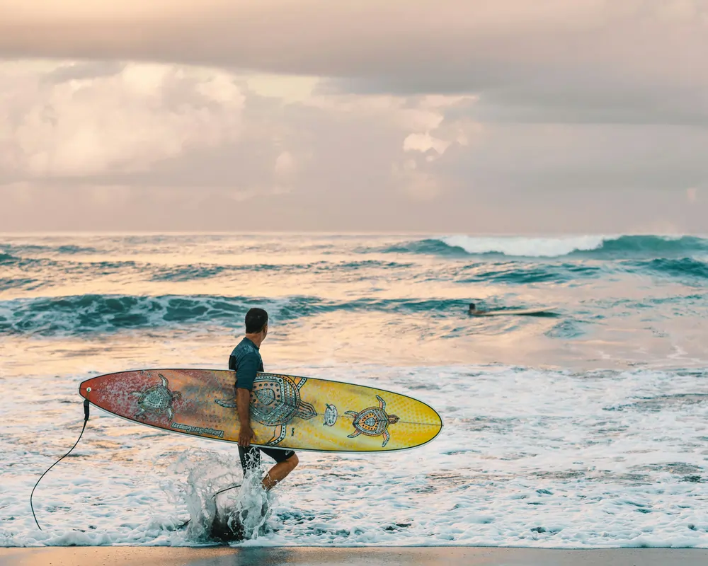 surfer in sri lanka coasts