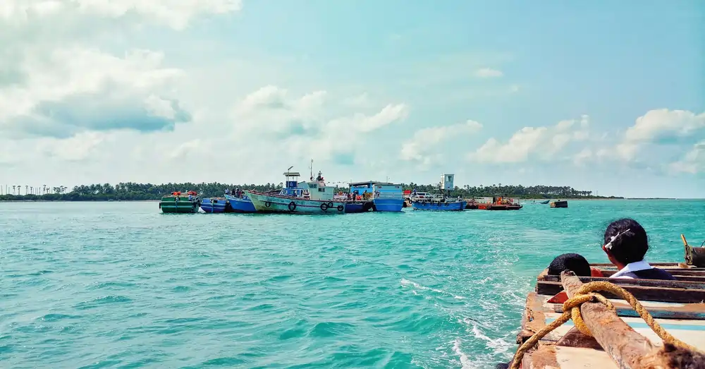 Jaffna boat service is convenient to visit islands.