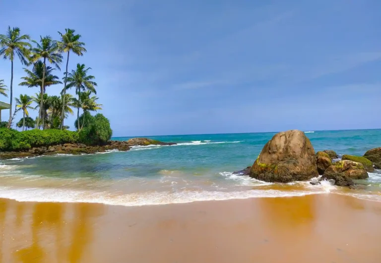 A Sri Lanka round trip is one of those holidays that sound ambitious